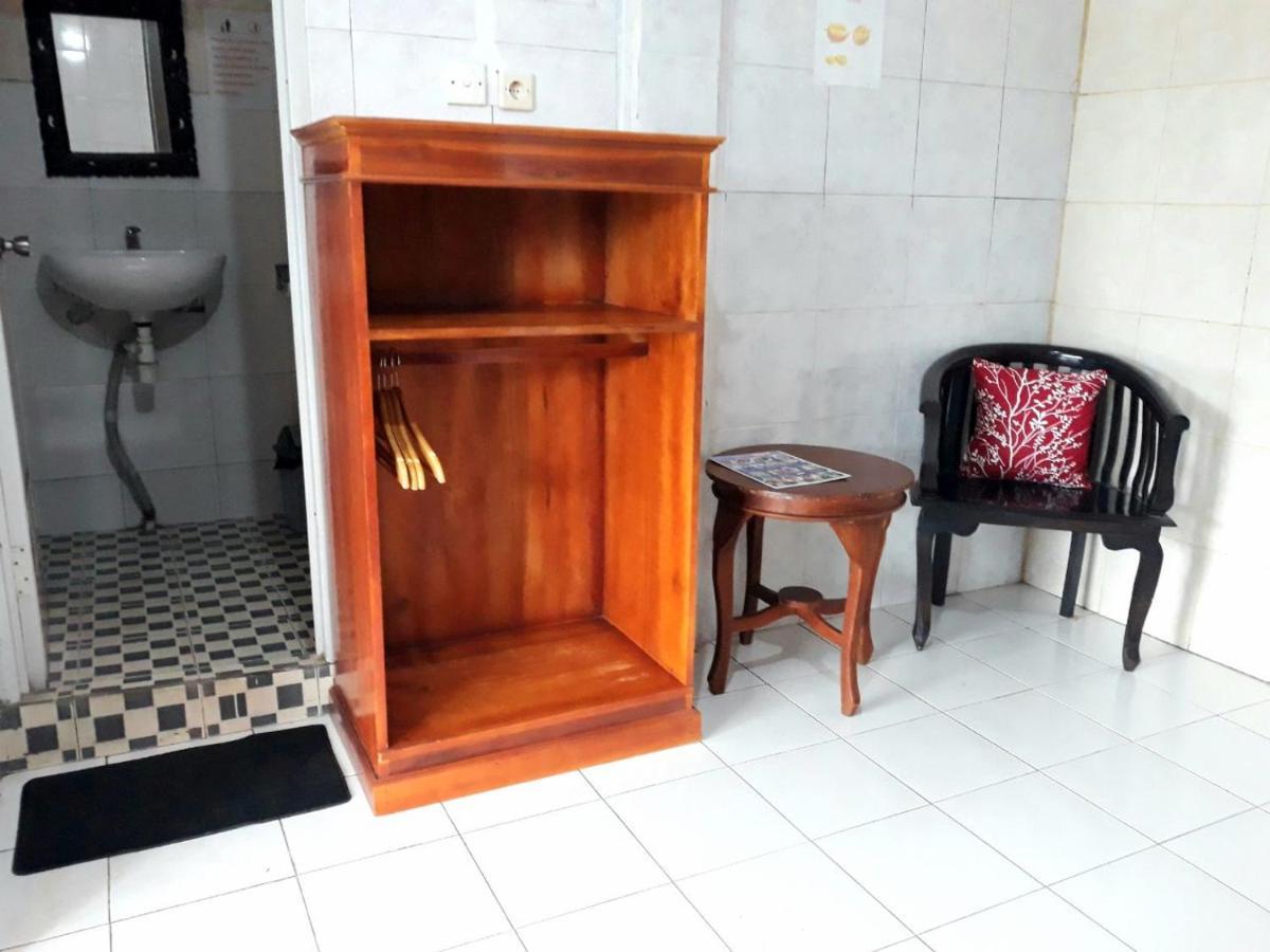 One Homestay&Warung Munduk Exterior foto