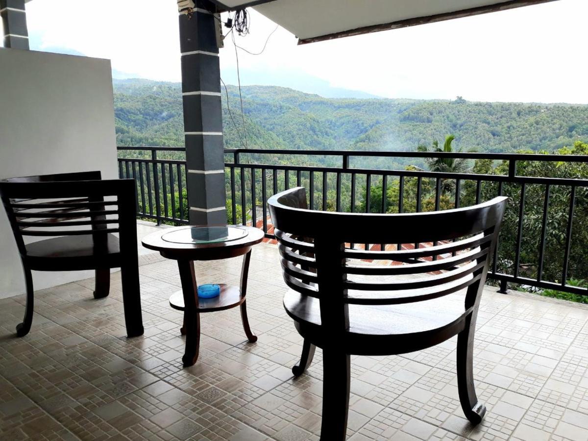 One Homestay&Warung Munduk Exterior foto