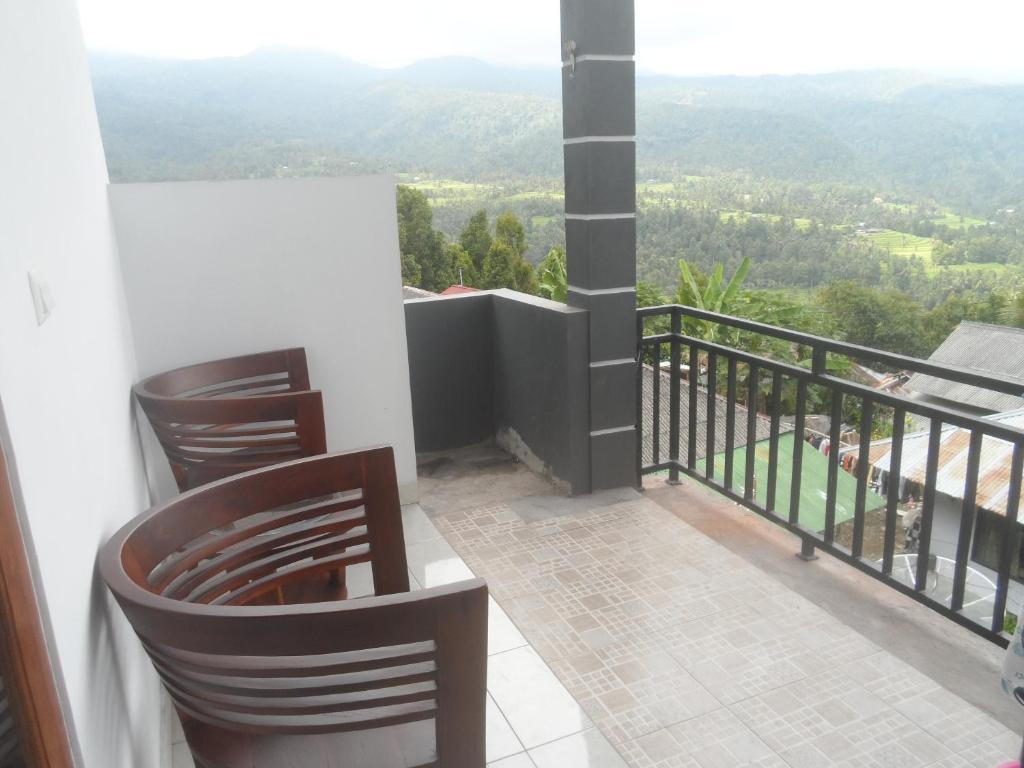 One Homestay&Warung Munduk Exterior foto