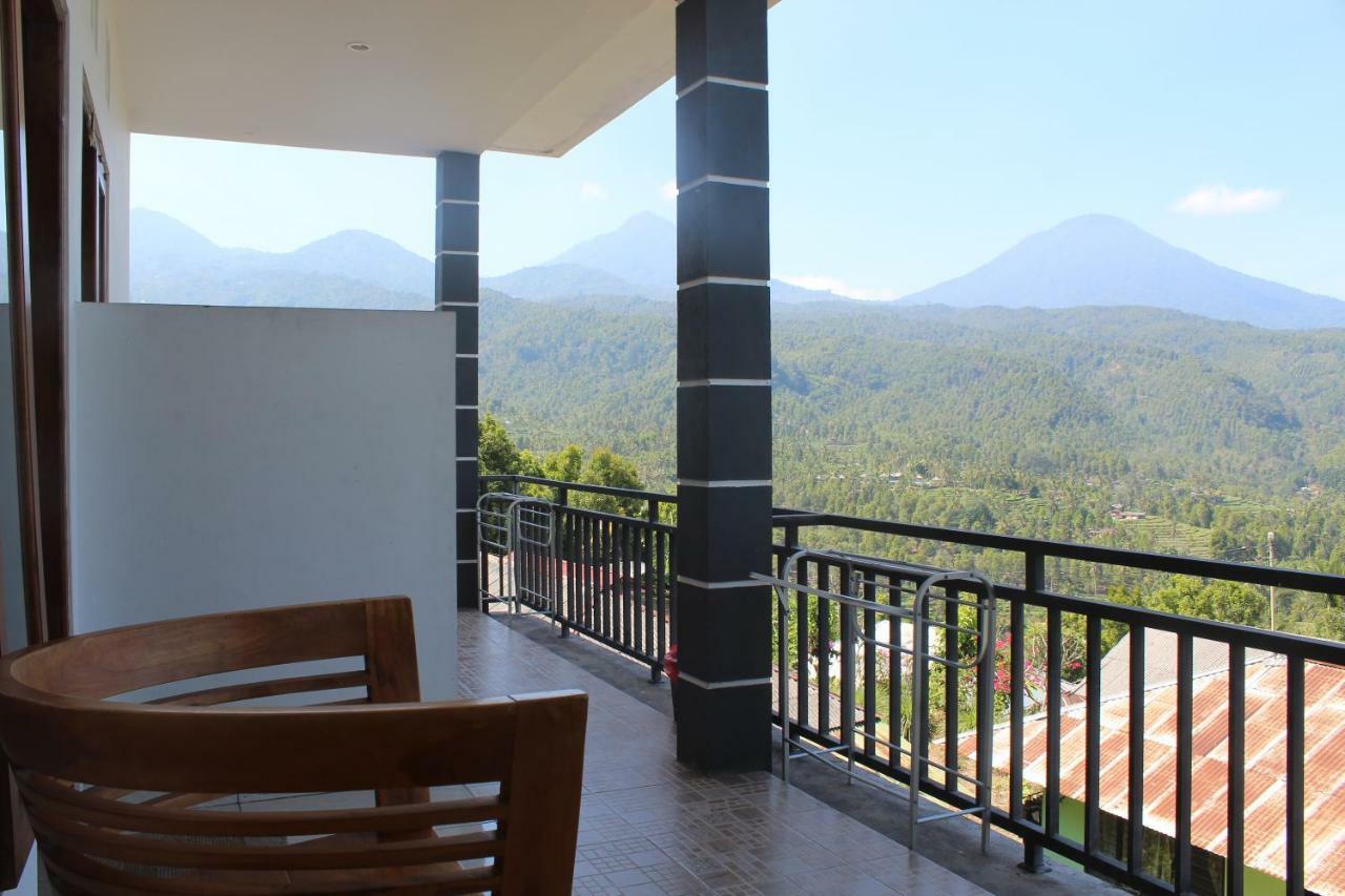 One Homestay&Warung Munduk Exterior foto