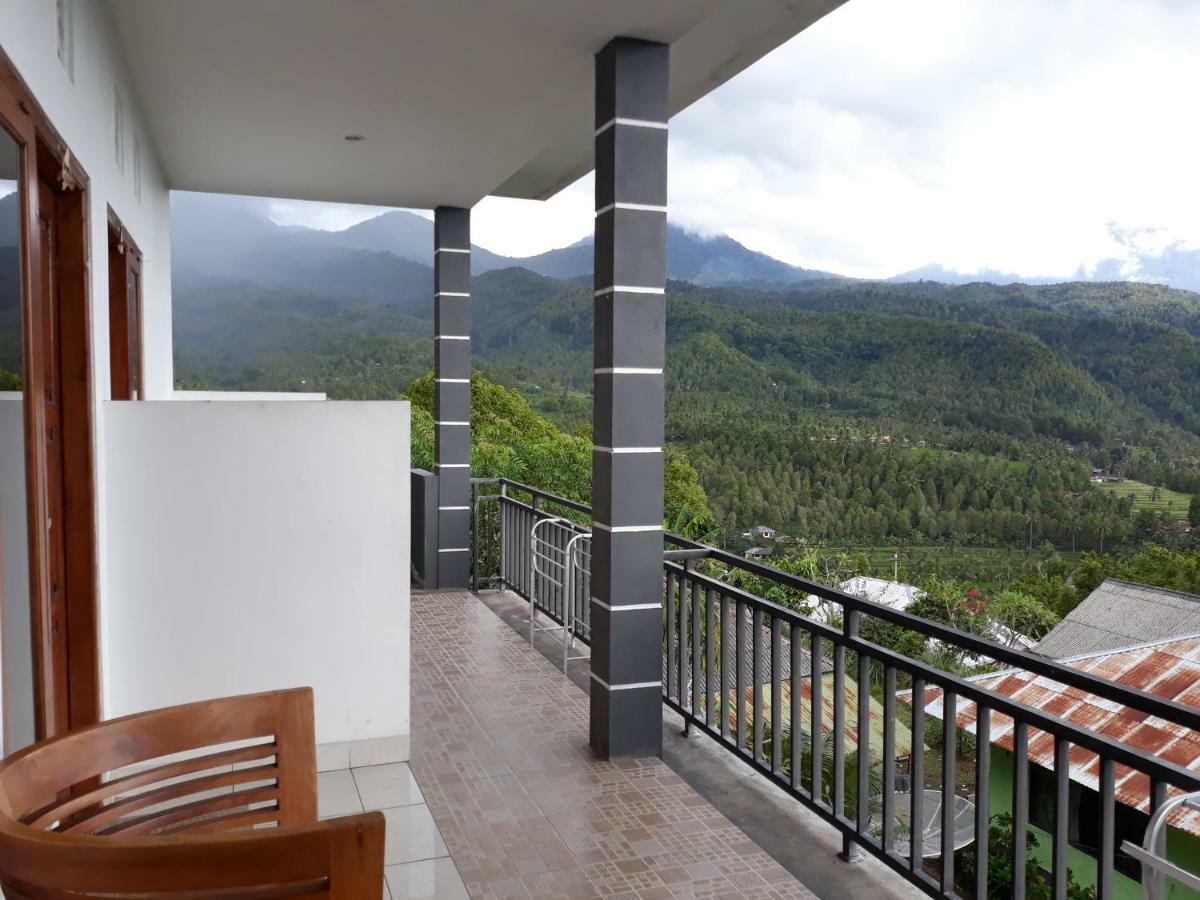 One Homestay&Warung Munduk Exterior foto