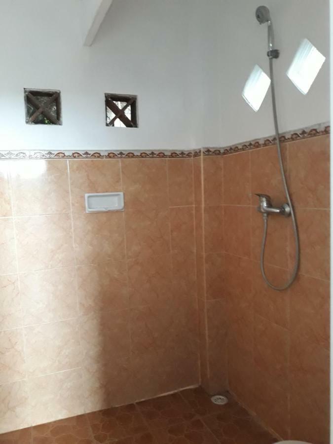 One Homestay&Warung Munduk Exterior foto