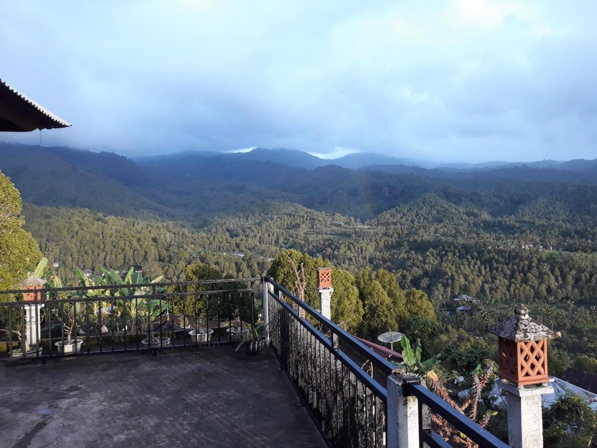 One Homestay&Warung Munduk Exterior foto