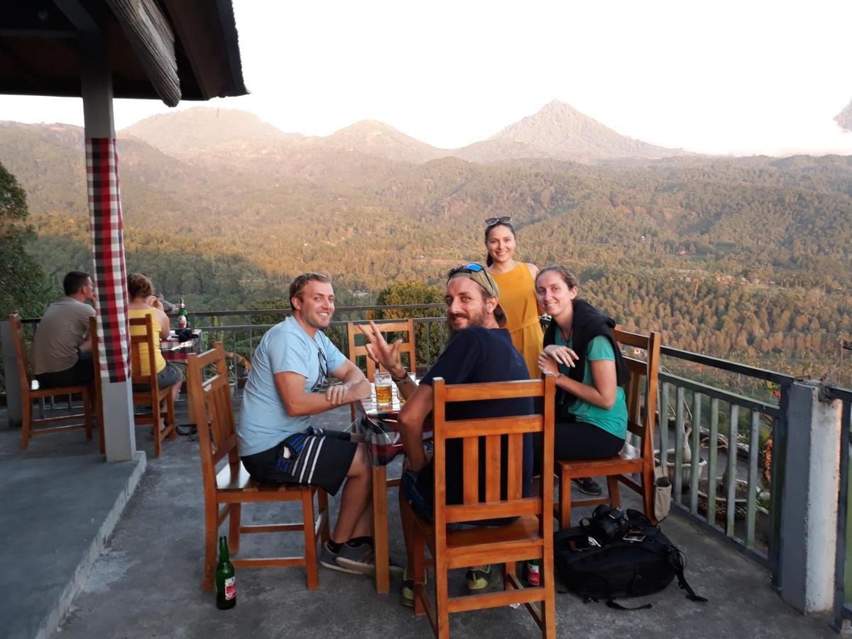 One Homestay&Warung Munduk Exterior foto