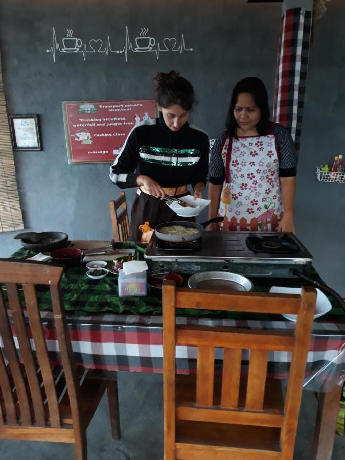 One Homestay&Warung Munduk Exterior foto